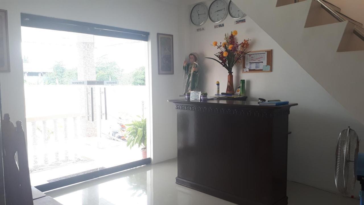 Adams View Hotel Moalboal Extérieur photo